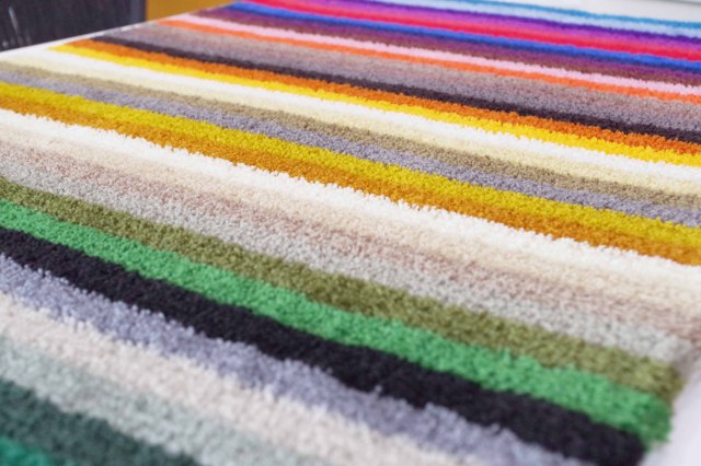 マルチストライプ　ラグマット